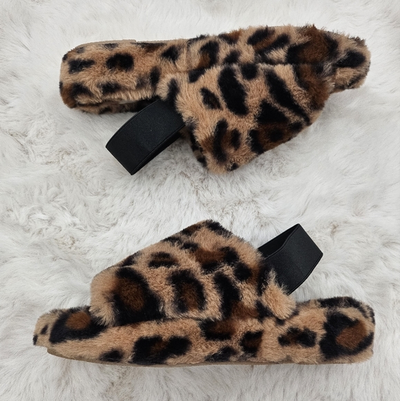 Cabana by Crown & Ivy leopard faux fur slip on Slipper shoes size 6 - Picture 5 of 9